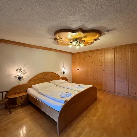 Haus Krone Apartamento Lähn
