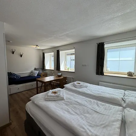 Haus Krone Lägenhet Lähn